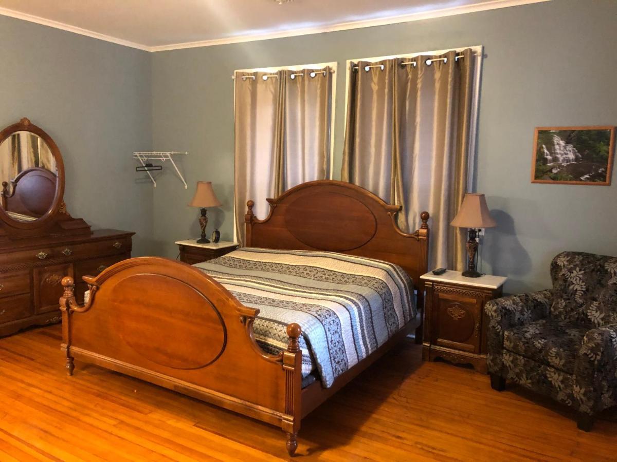 Cook Mansion Bed & Breakfast Montour Falls Exteriör bild