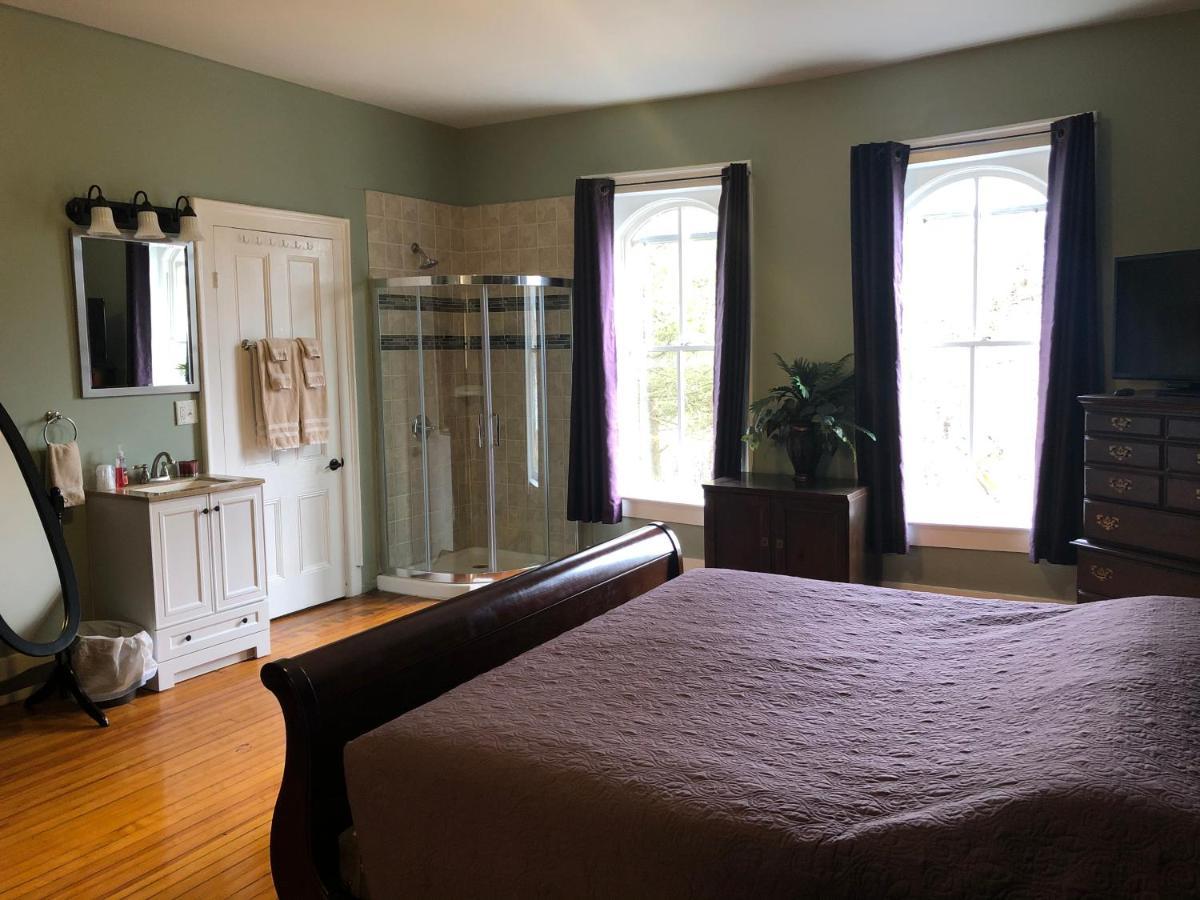 Cook Mansion Bed & Breakfast Montour Falls Exteriör bild