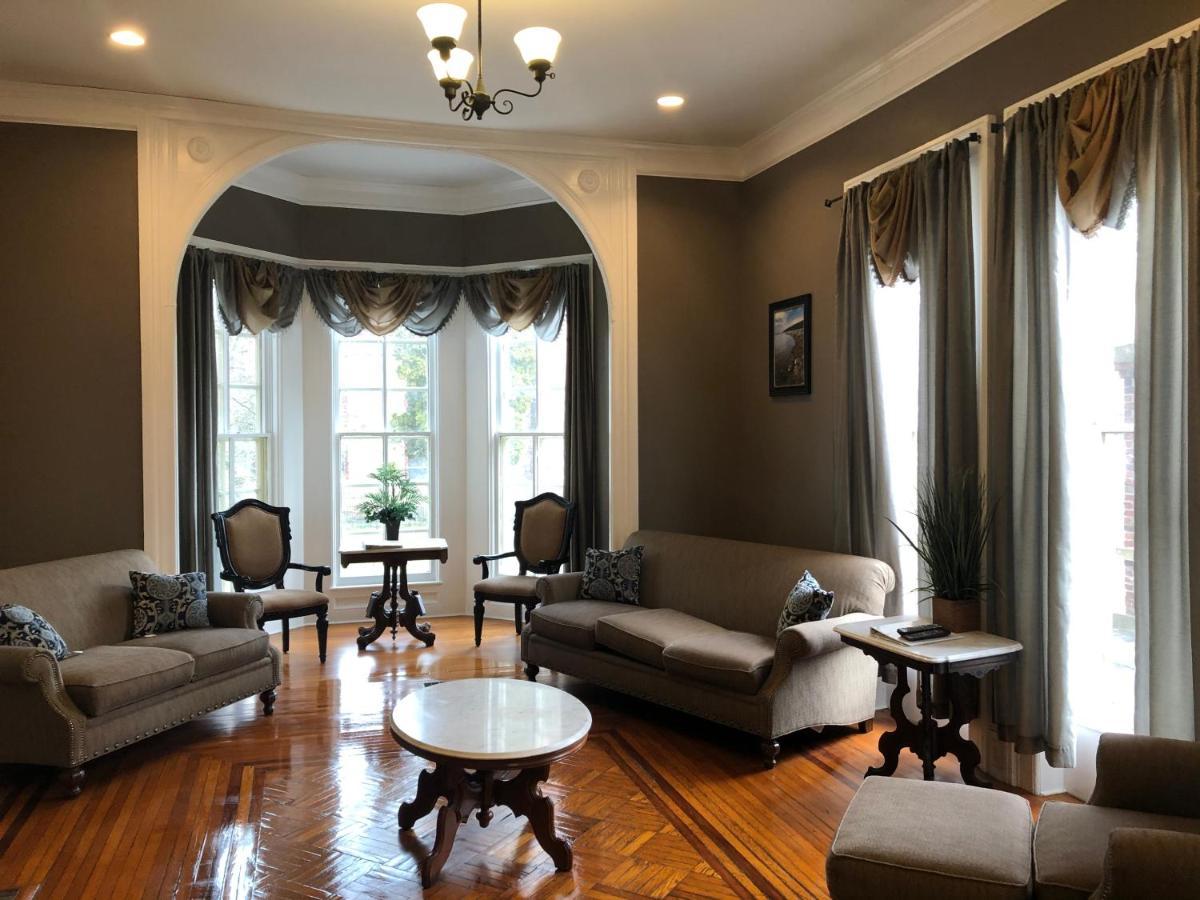 Cook Mansion Bed & Breakfast Montour Falls Exteriör bild